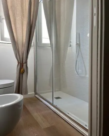 Il Giardino Del Cappellaio - Madhatter's Garden Apartament